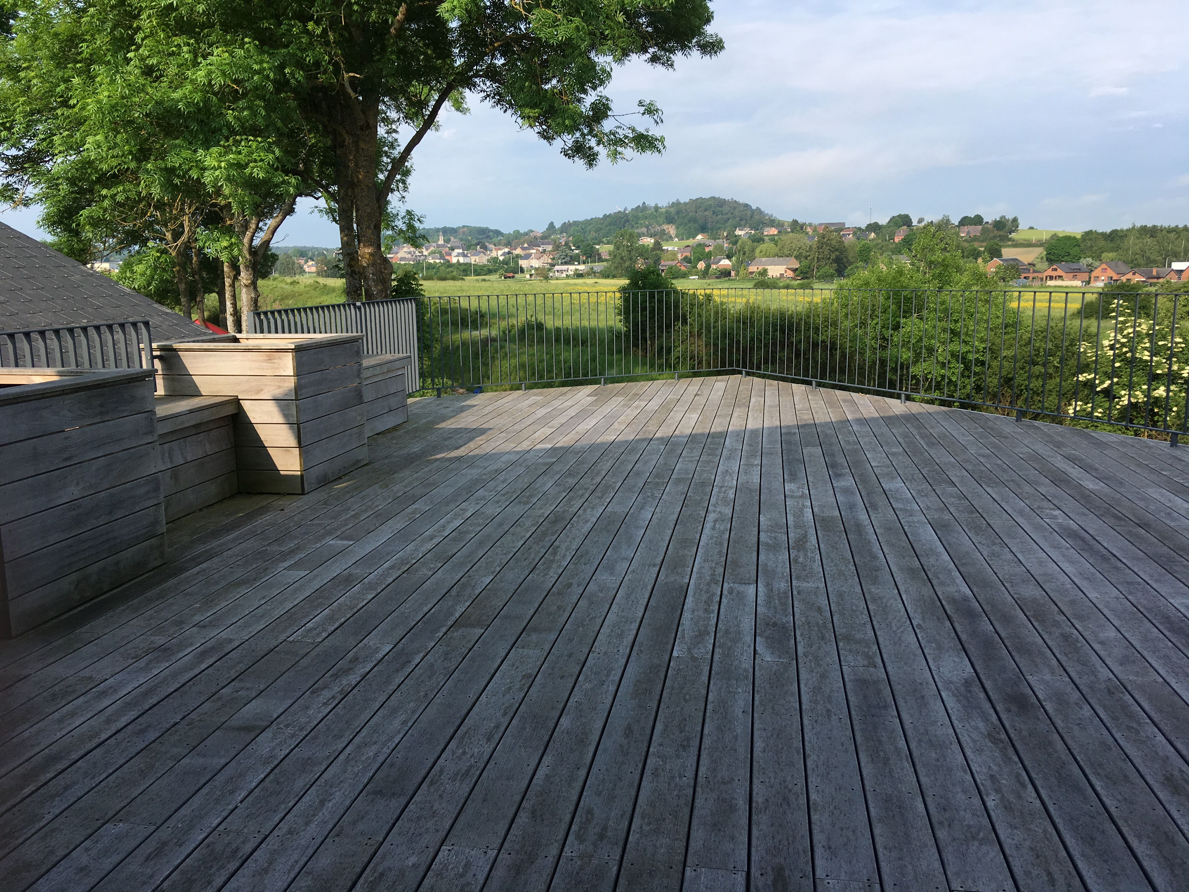 Brasserie-des-Fagnes-archi-Atelier-de-Tromcourt-grande-salle-séminaire-vue-terrasse